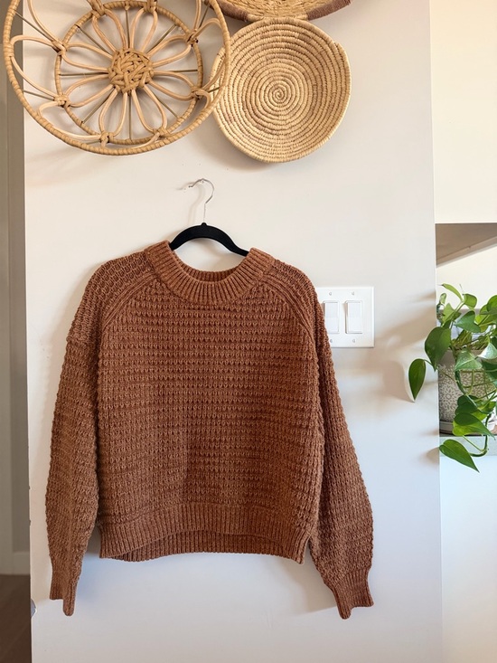 Universal Thread Sweaters - Universal Thread Chunky Crewneck Sweater - Camel Brown